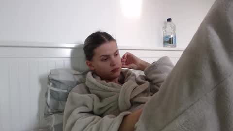 jessieryan online show from 11-15-25, 06:22