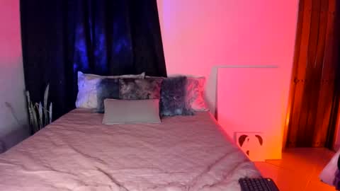 Jessica online show from 03-12-25, 07:35