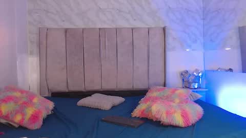 JESS online show from 12-22-24, 12:07