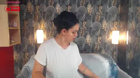 JessTheWicked online show from 02-03-25, 09:39