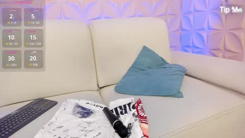 Snapshot of jessymorgan_ chatting on 01-28-25, 06:38 Jessy Morgan online show from 01-28-25, 06:38