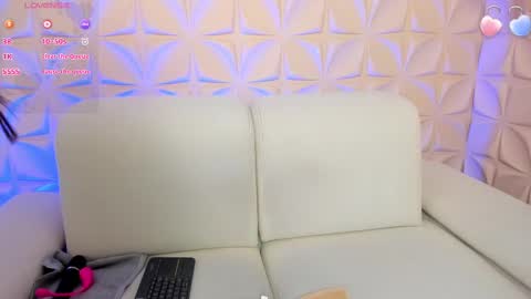 Snapshot of jessymorgan_ chatting on 02-15-25, 03:42 Jessy Morgan online show from 02-15-25, 03:42