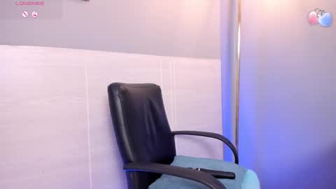 Snapshot of jessymorgan_ chatting on 02-22-25, 09:56 Jessy Morgan online show from 02-22-25, 09:56