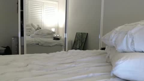 Snapshot of jessyqueen55 chatting on 10-26-25, 10:10 OnlyJessy online show from 10-26-25, 10:10