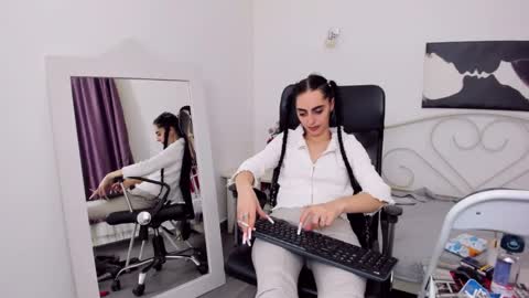 Jessy online show from 02-26-25, 07:05