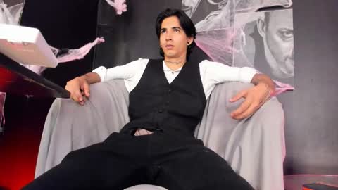 Snapshot of jett_savage chatting on 10-15-25, 04:29 jett_savage online show from 10-15-25, 04:29