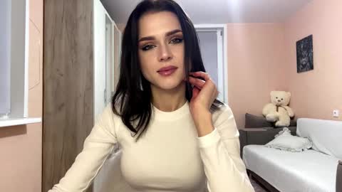 Lea online show from 11-13-25, 03:11