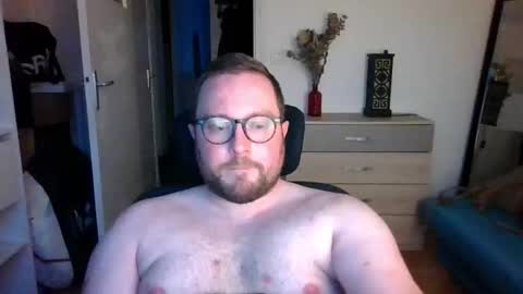 jeuneloup92 online show from 11-12-25, 04:51