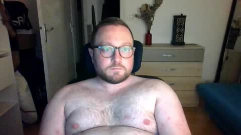 jeuneloup92 online show from 11-24-25, 06:07