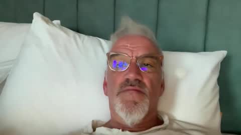 jewlronny online show from 10-12-25, 04:44