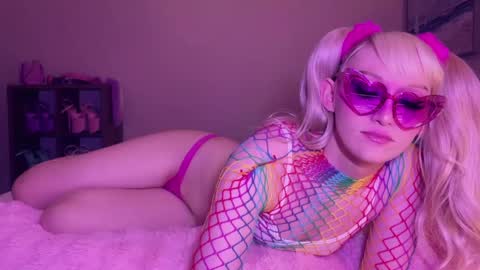   online show from 04-15-26, 01:45