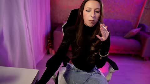 Snapshot of jeyssy69 chatting on 02-01-25, 01:44 Jeyssy also Andra  online show from 02-01-25, 01:44