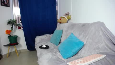 Camila online show from 11-21-25, 10:47