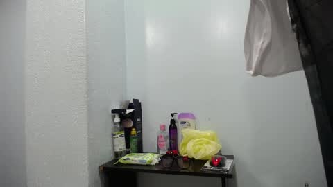 Snapshot of jheampiero chatting on 09-15-25, 01:22 Jheampiero online show from 09-15-25, 01:22