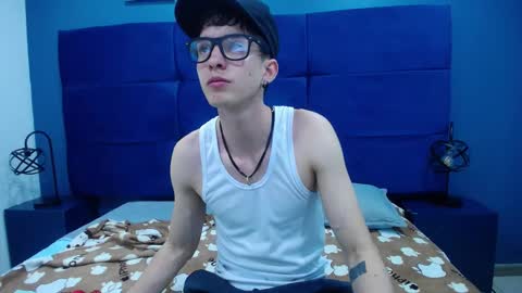 Snapshot of jheampiero chatting on 09-16-25, 01:34 Jheampiero online show from 09-16-25, 01:34