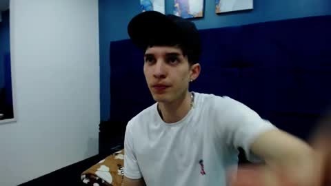 Snapshot of jheampiero chatting on 10-20-25, 12:49 Jheampiero online show from 10-20-25, 12:49