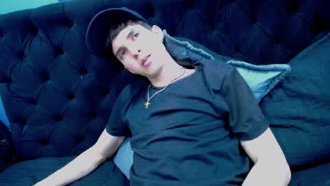 Snapshot of jheampiero chatting on 10-27-25, 01:59 Jheampiero online show from 10-27-25, 01:59