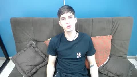 Snapshot of jheampiero chatting on 11-18-25, 02:10 Jheampiero online show from 11-18-25, 02:10