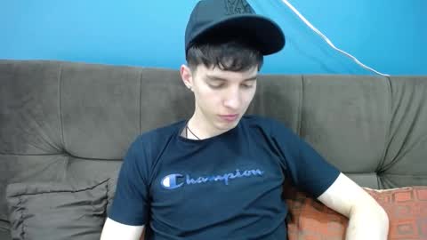 Snapshot of jheampiero chatting on 11-22-25, 01:43 Jheampiero online show from 11-22-25, 01:43