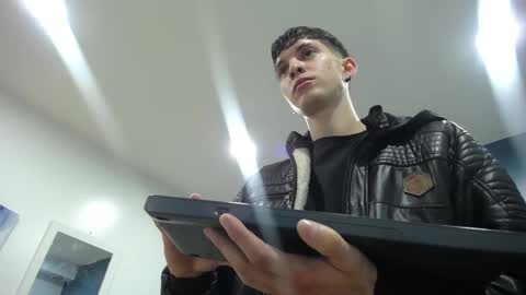 Snapshot of jheampiero chatting on 11-25-25, 12:38 Jheampiero online show from 11-25-25, 12:38