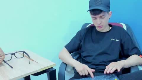 Snapshot of jheampiero chatting on 12-04-25, 01:09 Jheampiero online show from 12-04-25, 01:09