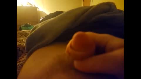 Snapshot of jhens123 chatting on 10-05-25, 08:34 jhens123 online show from 10-05-25, 08:34