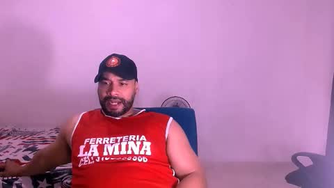 En moreno online show from 11-24-25, 10:53