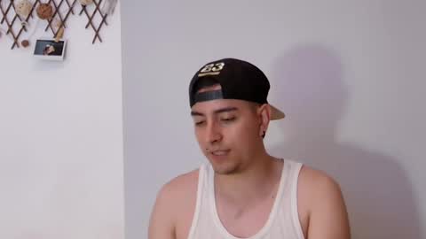 Jhoan Saenz online show from 03-12-25, 02:52