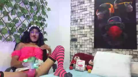 Snapshot of jhoanasexi_211 chatting on 12-04-24, 11:30 jhoanasexi 211 online show from 12-04-24, 11:30