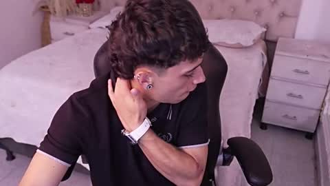 jhoanleandro online show from 03-24-26, 06:18