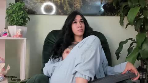 Snapshot of jhoanna_largo chatting on 02-18-25, 06:58  Jhoanna Largo  online show from 02-18-25, 06:58
