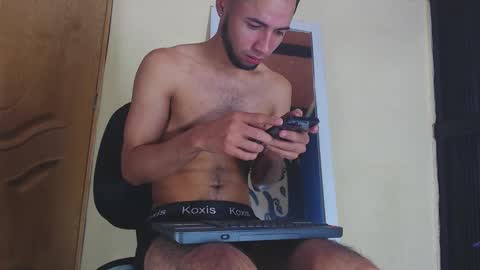 jhon_malo online show from 11-12-25, 05:41