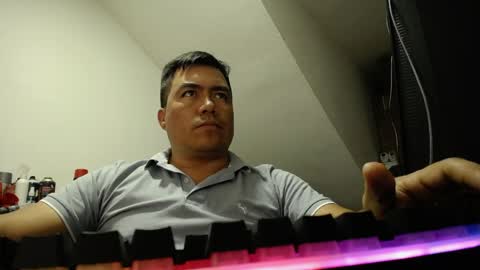 jhonatan_morales_s online show from 04-11-26, 04:28