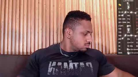 Snapshot of jhonblacke0101 chatting on 09-21-25, 06:20 jhon online show from 09-21-25, 06:20