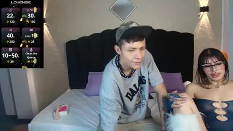 Snapshot of jhonfry_milly chatting on 11-12-25, 07:57 Jhonfry and Milly online show from 11-12-25, 07:57