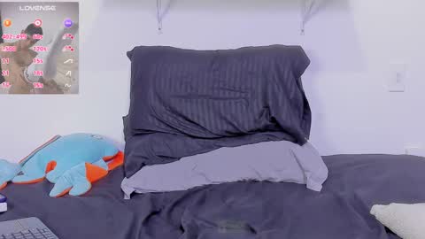 Snapshot of jhonleving chatting on 03-08-25, 12:00 Jack online show from 03-08-25, 12:00