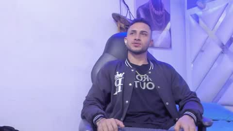 Snapshot of jhonny_flames7 chatting on 12-13-24, 01:59 jhonny online show from 12-13-24, 01:59