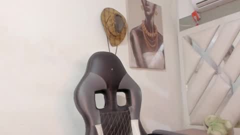 Snapshot of jhonny_flames7 chatting on 12-28-24, 07:11 jhonny online show from 12-28-24, 07:11