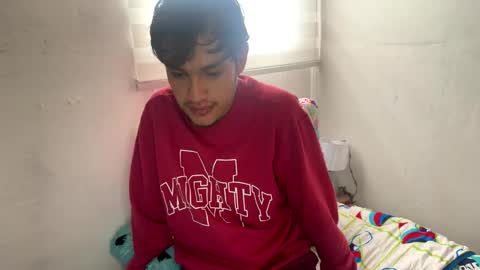 MODELO INDEPENDIENTE online show from 02-18-26, 02:13