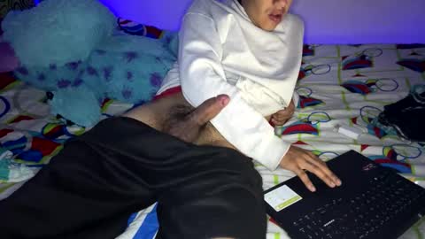 MODELO INDEPENDIENTE online show from 03-06-26, 11:39