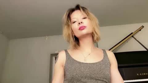 Anya online show from 01-11-26, 03:55