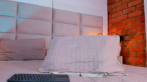 Snapshot of jhosua_hunt chatting on 02-13-25, 07:35 Jhosua Hunt online show from 02-13-25, 07:35
