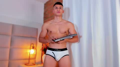 Snapshot of jhosua_hunt chatting on 03-01-25, 04:15 Jhosua Hunt online show from 03-01-25, 04:15