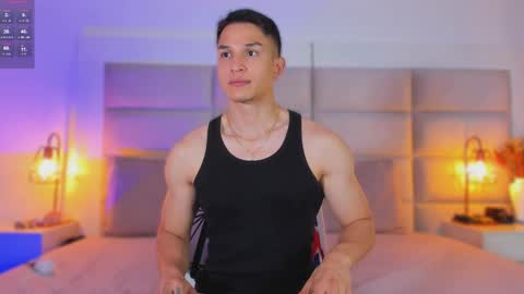 Snapshot of jhosua_hunt chatting on 10-15-25, 05:35 Jhosua Hunt online show from 10-15-25, 05:35
