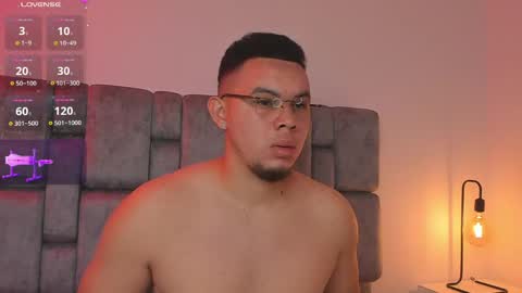 Jhonatan80  online show from 04-11-26, 07:02