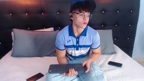 jhoumod_21 online show from 10-04-25, 10:35