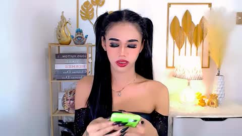 julie online show from 12-17-24, 01:39