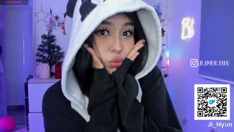 Snapshot of ji_hyun chatting on 01-08-25, 04:55 Ji online show from 01-08-25, 04:55