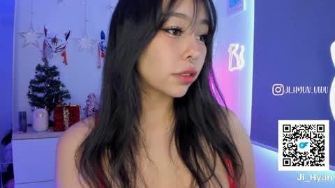 Snapshot of ji_hyun chatting on 01-17-25, 09:28 Ji online show from 01-17-25, 09:28