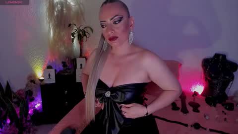 jianilnescoth online show from 10-08-25, 03:53